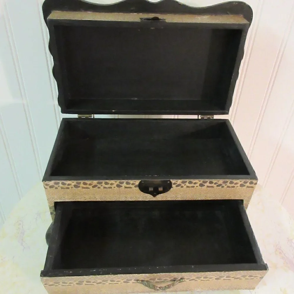 Jewelry Box lightweight wood lift top